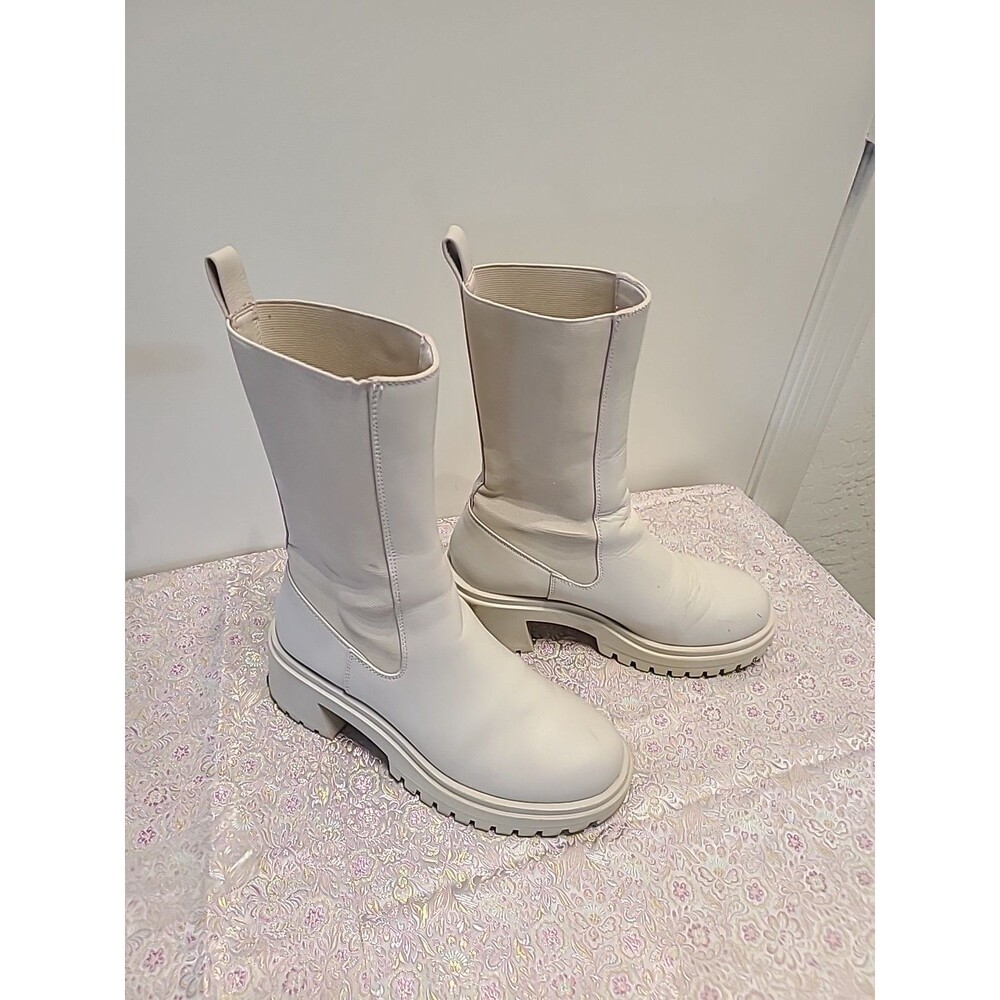 Steve Madden Women's Bone Hesitant Fashion... Worn Once At Coachella Boot Size 8